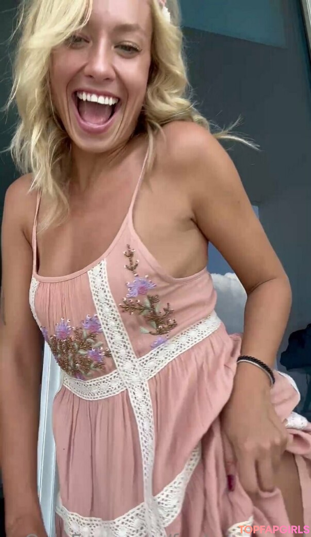 blonde babe onlyfans beautiful nude archive