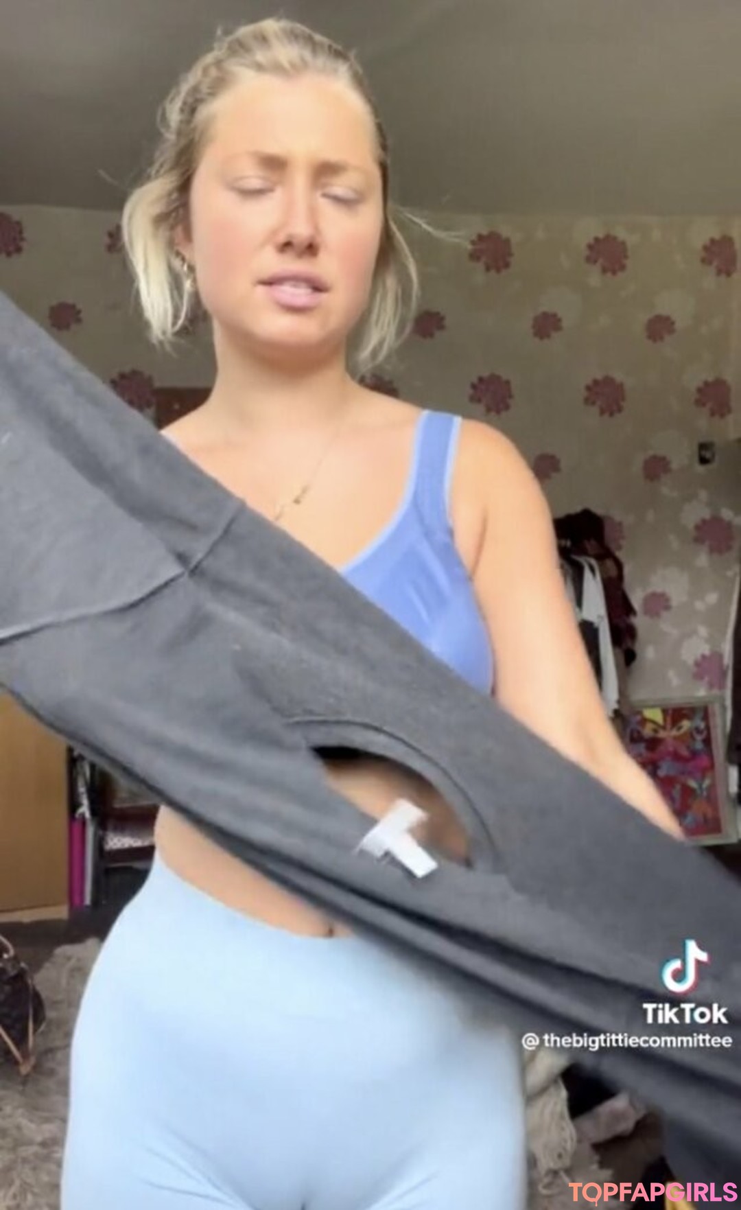 amateur lesbian onlyfans naked img