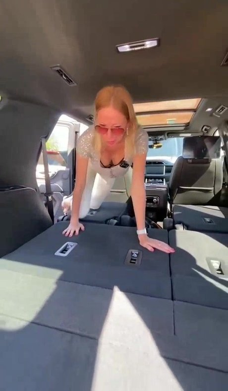 Lisarulit model beautiful pic