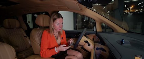 girlfriend experience onlyfans hot naked picture