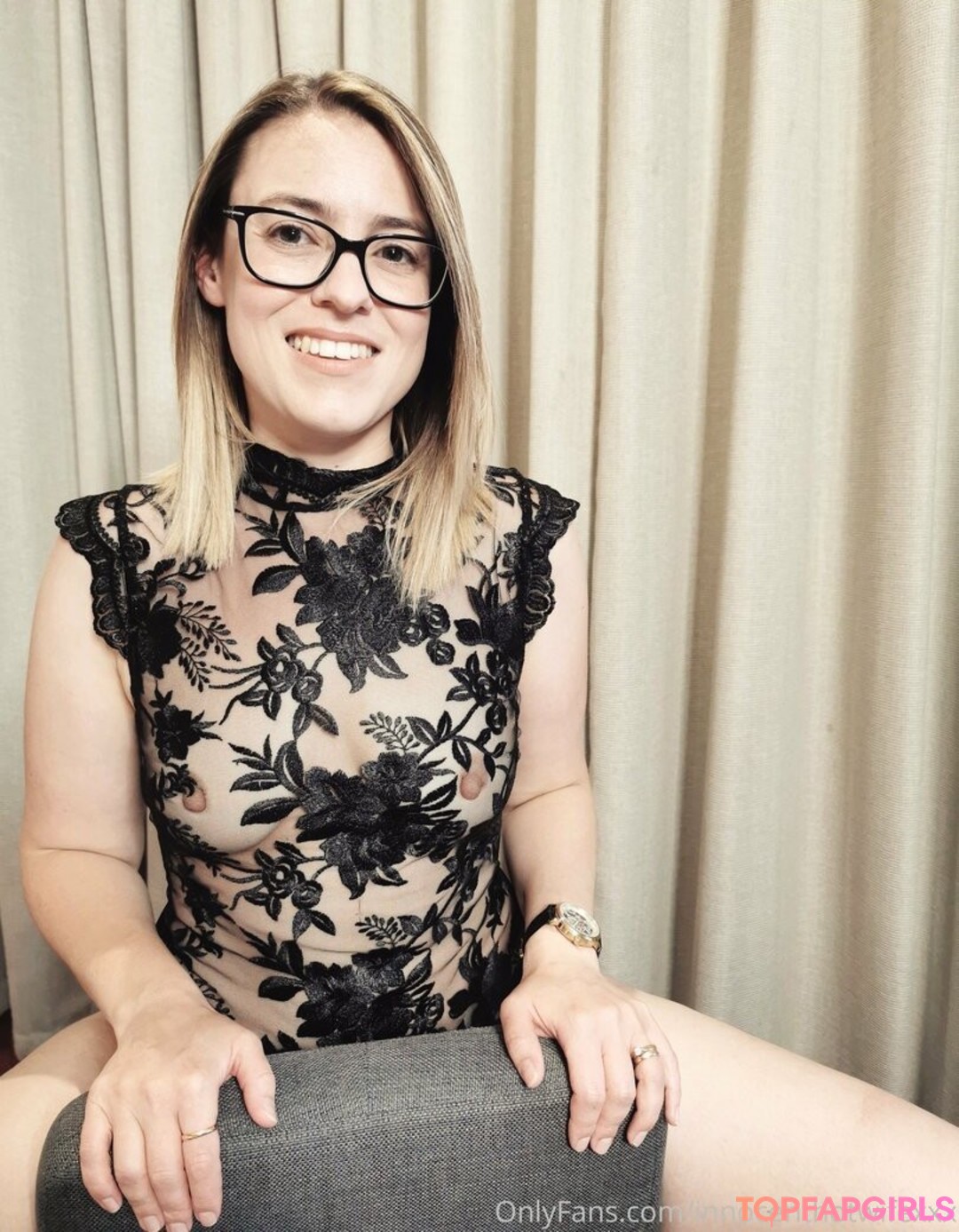 psychologist onlyfans beautiful nude archive