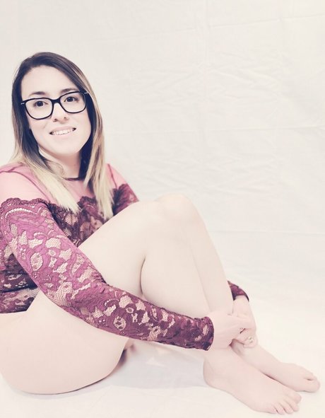 squat riding onlyfans pornographic images