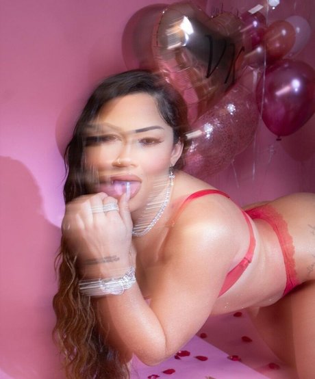 Vitoria Kelly porn model image