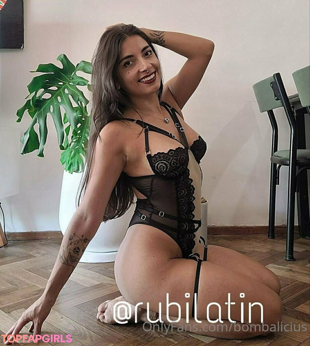 flat chested onlyfans hd photo