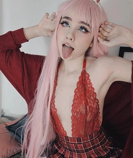 Aislin Sweetie star pornographic pics