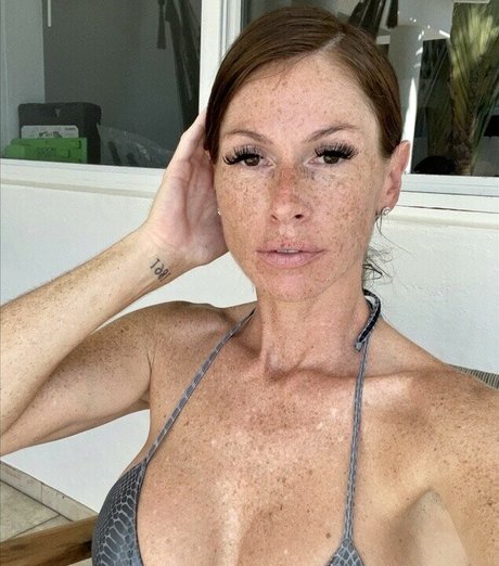 freckledmommi profile image