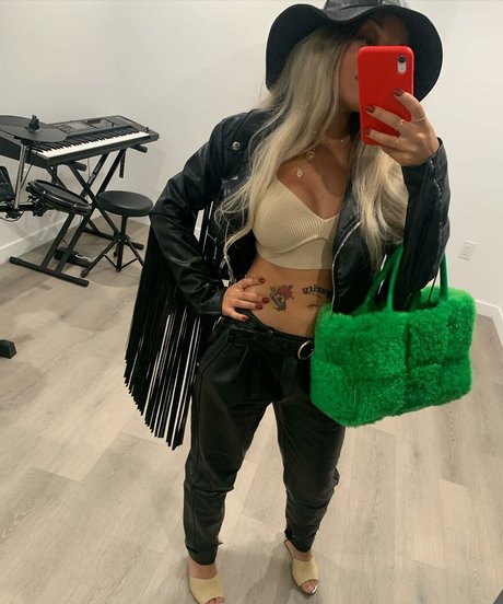 Ericka Bozeman star top pic