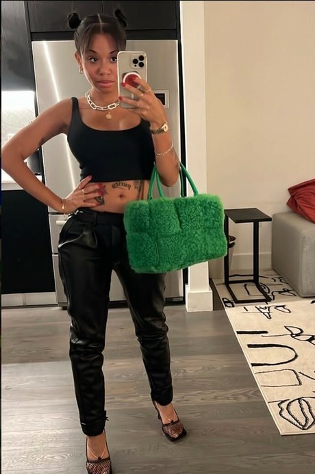 Ericka Bozeman pretty star pics