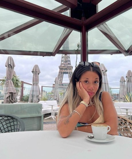 Ericka Bozeman nude model pictures