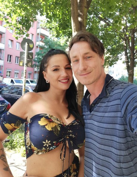 Jolee Love model sex picture