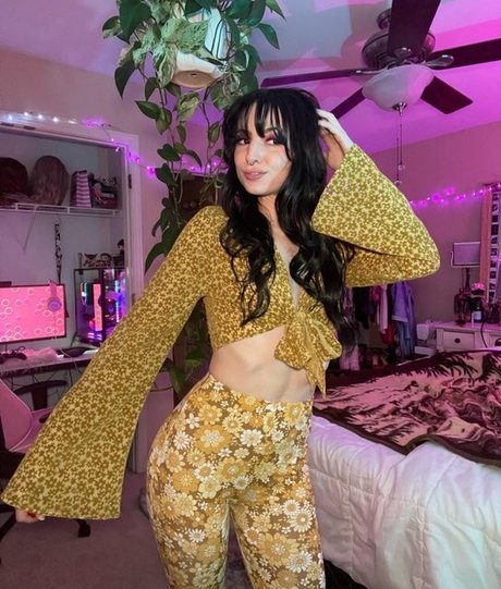 army milf onlyfans art nude photo