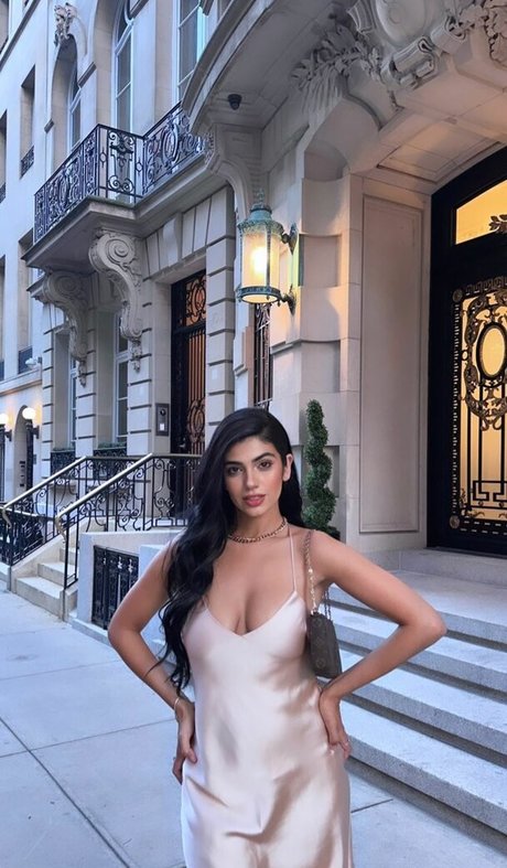 KamiCosplayer sexy pornstar image