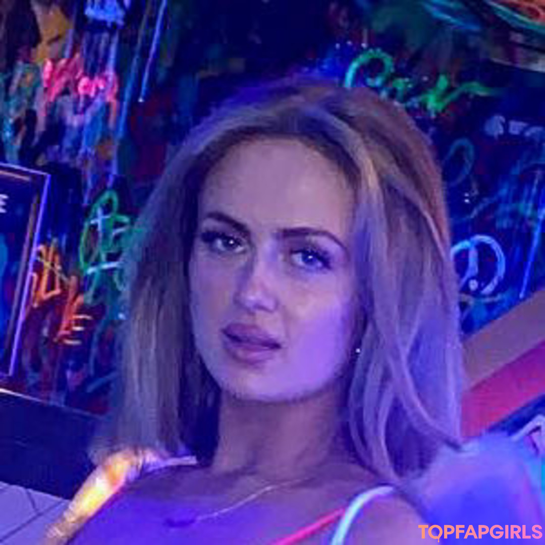 Maisie Smith pornographic star gallery