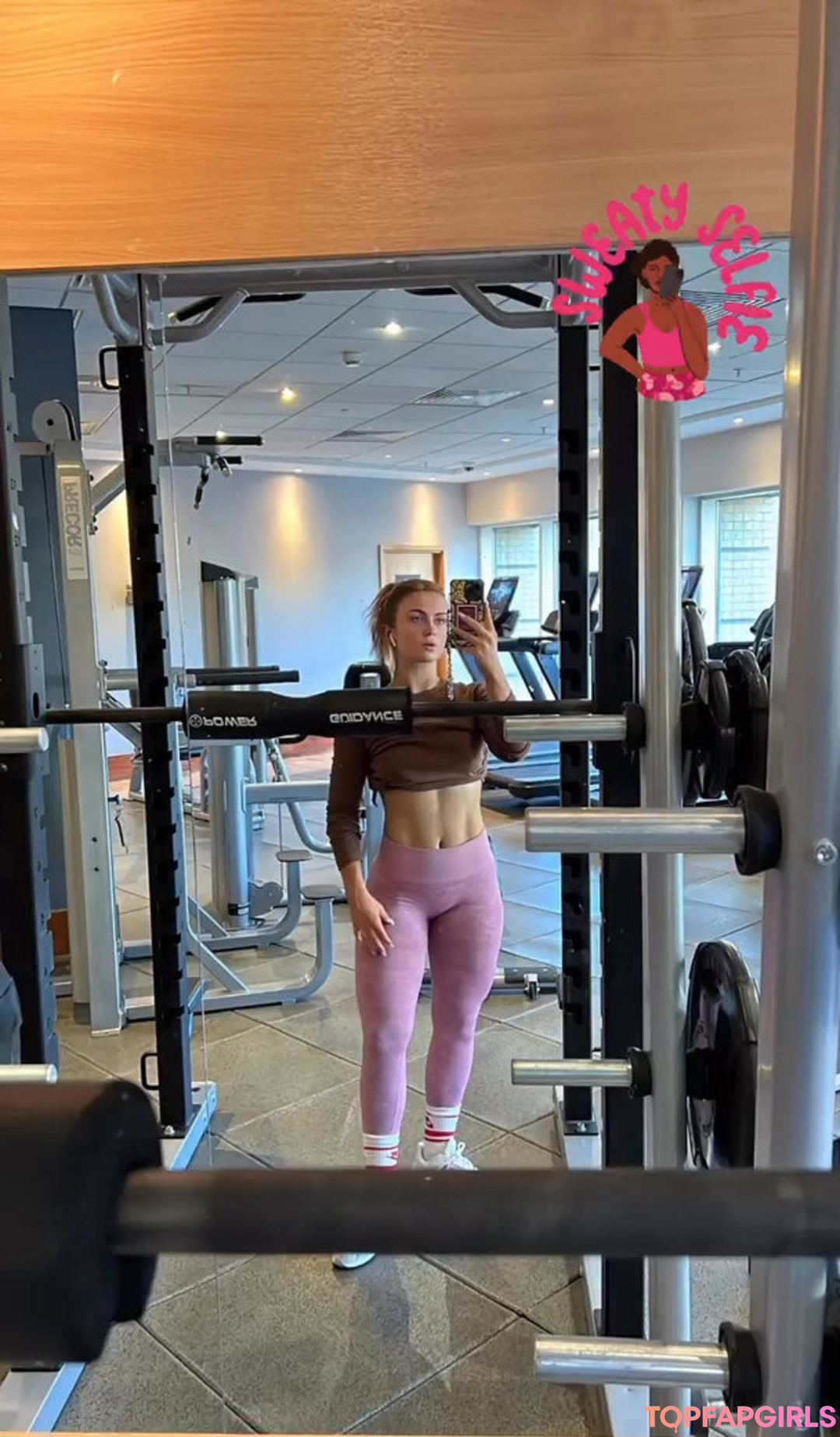 Maisie Smith star art pictures