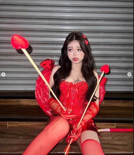 amberrllo nice actress img