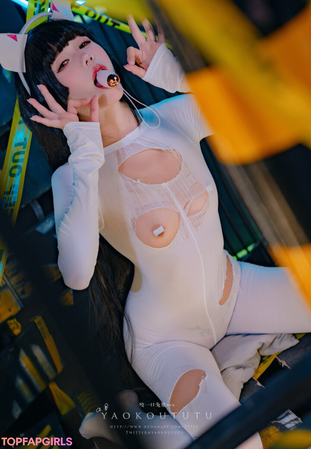 Niantutu model naked picture