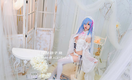 Niantutu erotic actress gallery