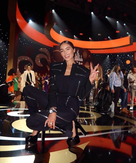 tall milf onlyfans beautiful pic