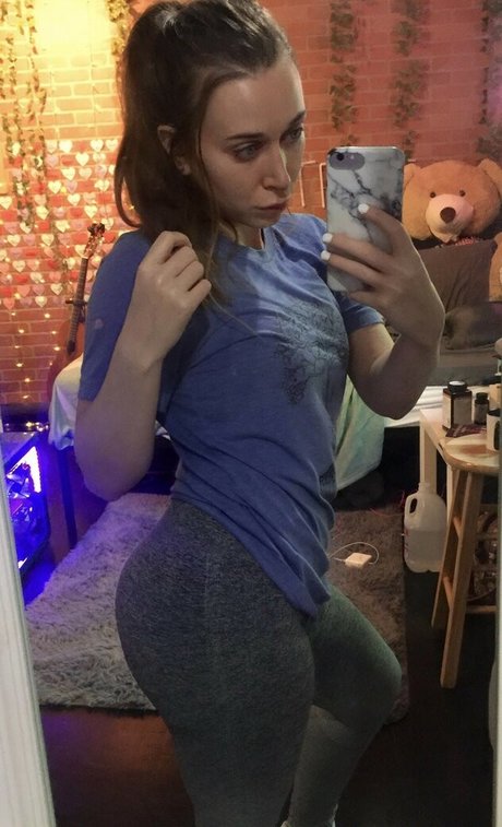 Ayytrae hot pornstar pictures