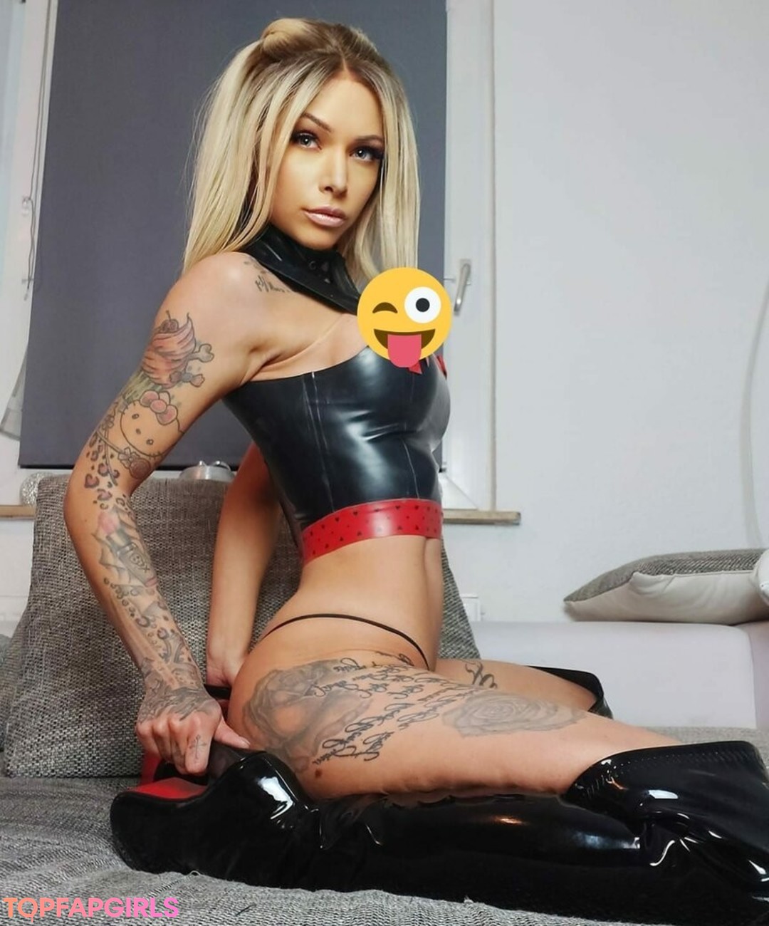 Tyra Kadney erotic model image