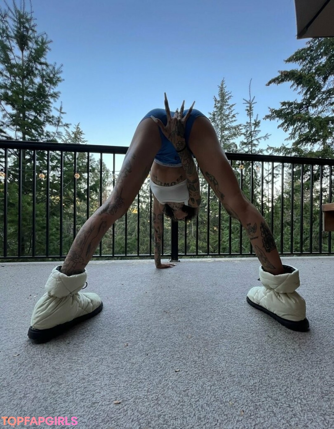 Notsick3 exclusive pornstar img