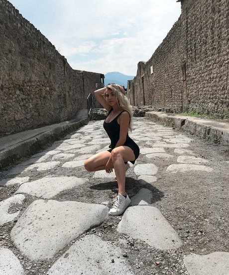 asian cowgirl onlyfans naked image