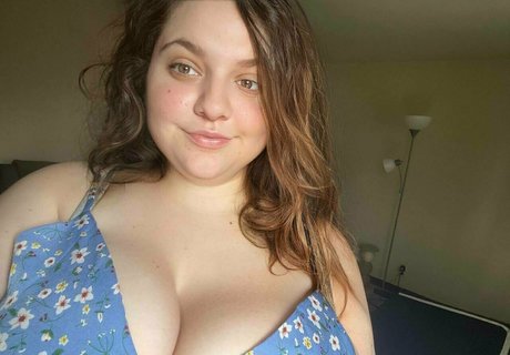 emo femboy onlyfans erotic image