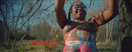 blonde cougar onlyfans nude pic