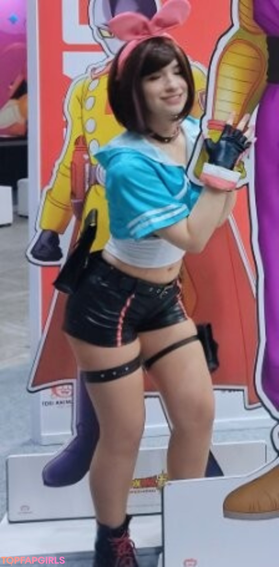 Faye Tan star erotic pictures