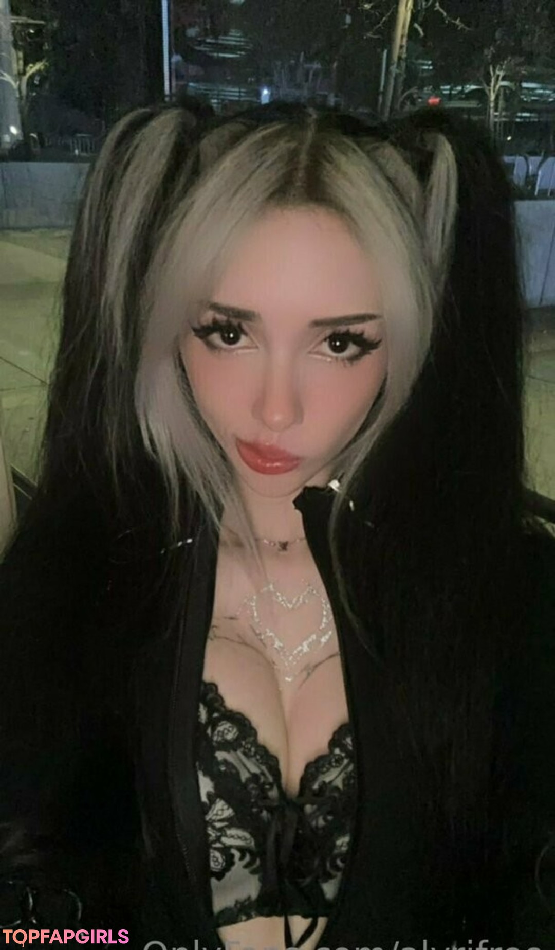 alyrifree model porn photo