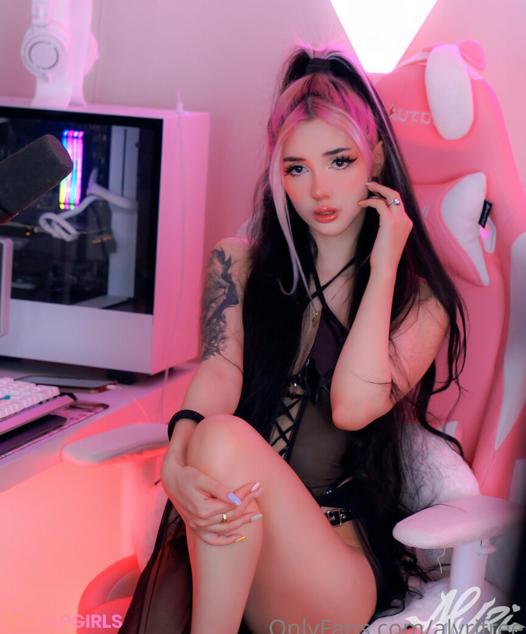 alyrifree pornstar erotic galleries