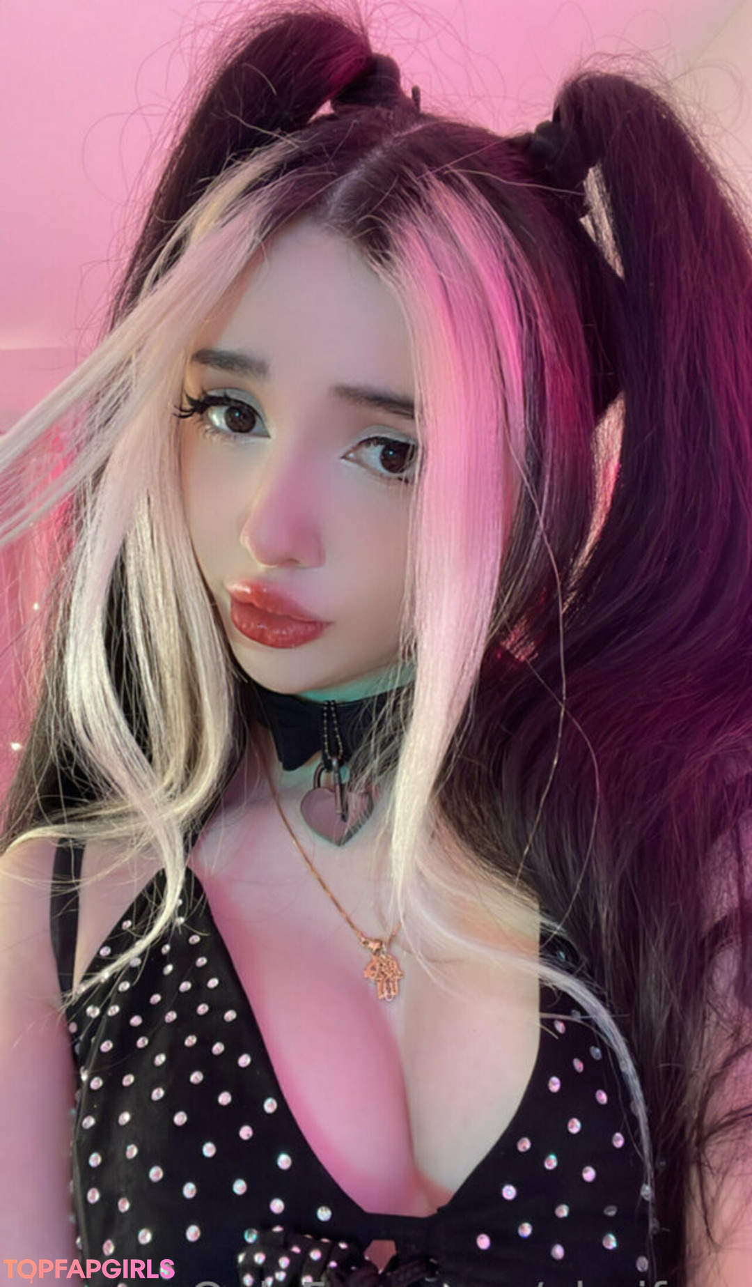 female fitness onlyfans naked archive