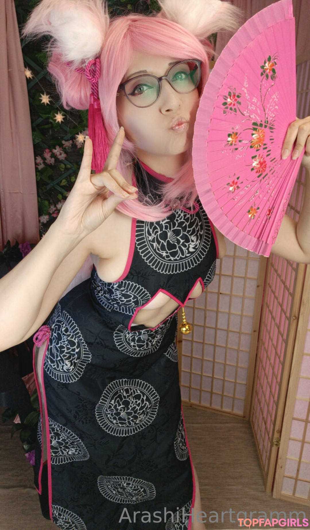 arashiheartgramm pornographic model photos