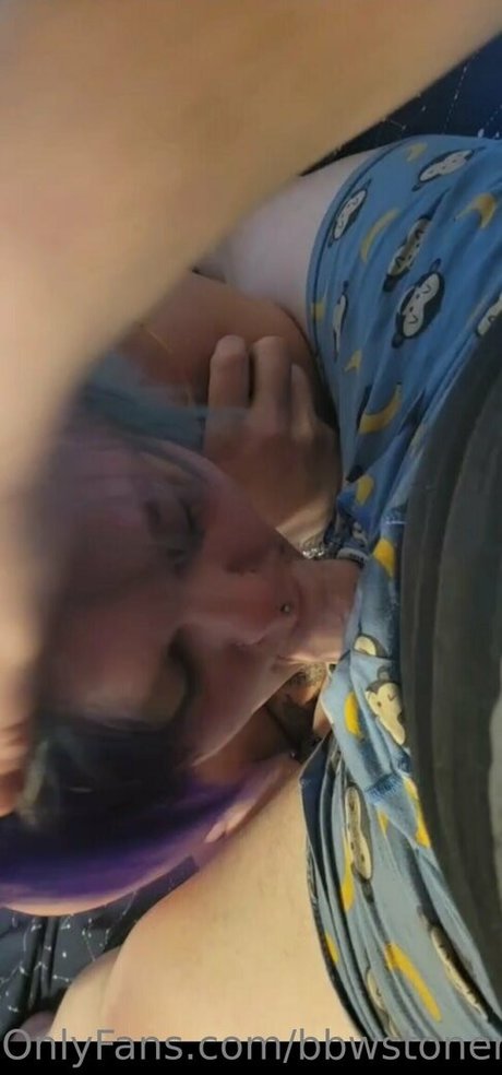 lilbbwstoner pornstar hot img