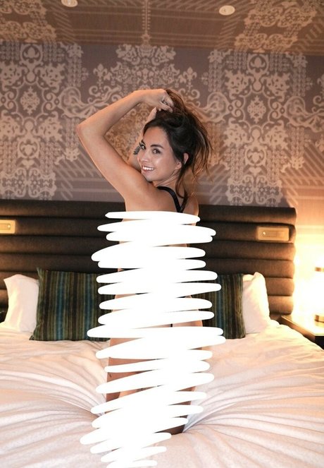 Alexchov model pretty images