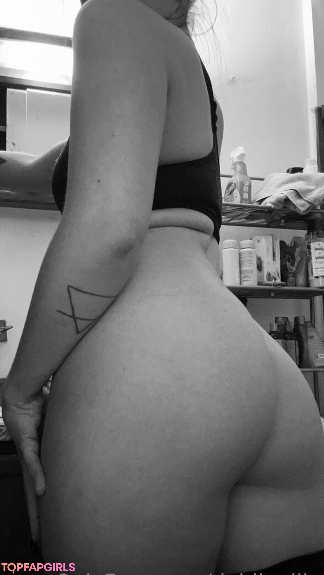 dahliaellie star pornographic image