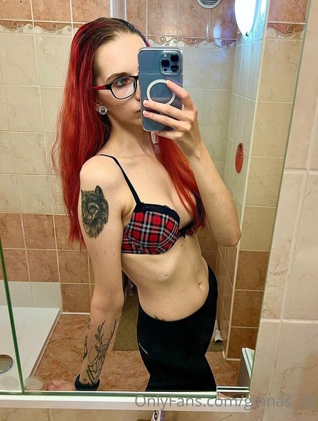 ginnas 20 pornstar erotic images