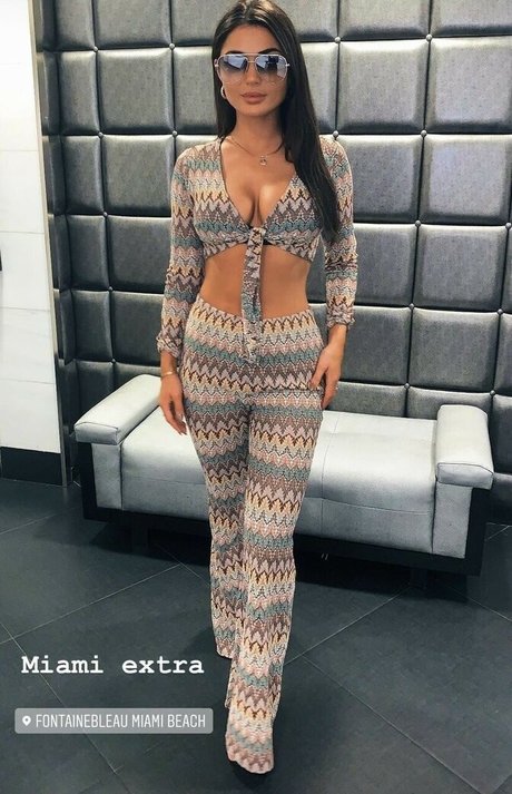 naked yoga onlyfans pretty pics