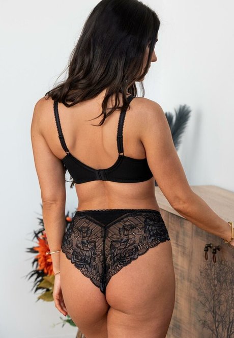 lesbian anal strapon onlyfans free naked image