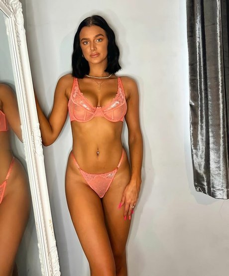 Louiseereid pornstar photo