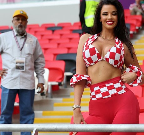 retro onlyfans erotic image