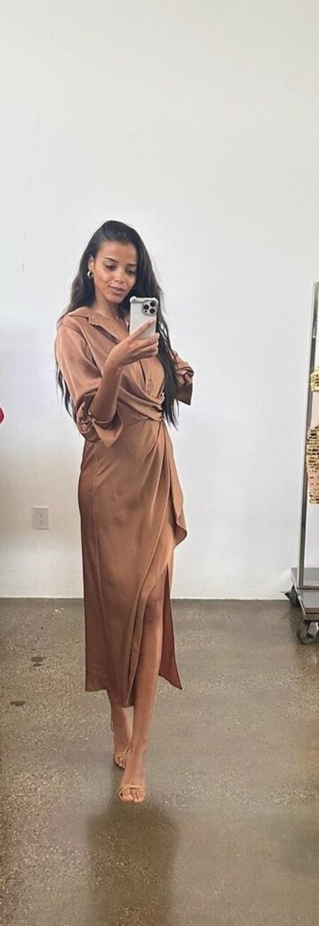 Ella Balinska best star images