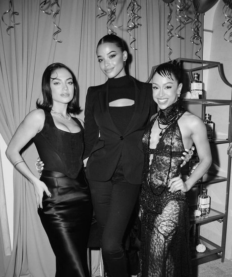 Ella Balinska model best pic