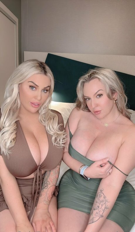 curvy nude onlyfans exclusive pics