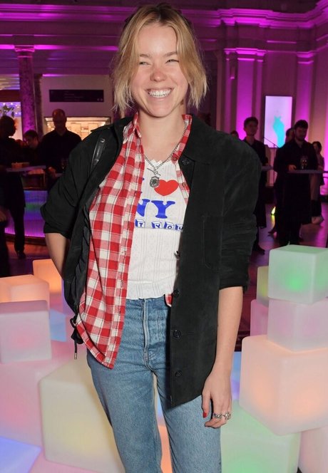 sisters onlyfans free naked img