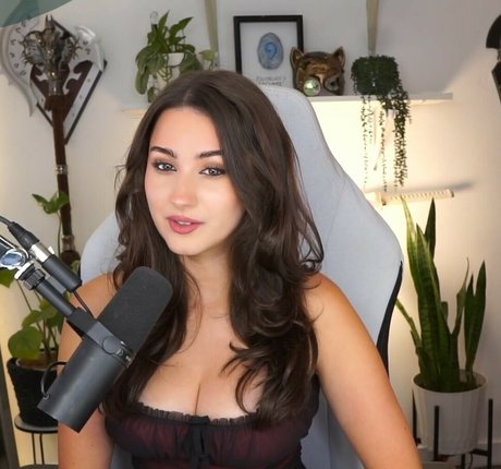 Palmbee nudes star gallery