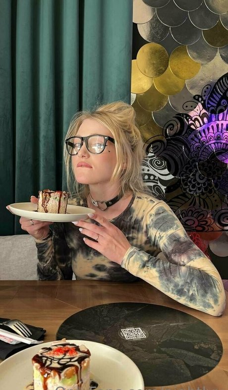 redhead threesome onlyfans free xxx photo