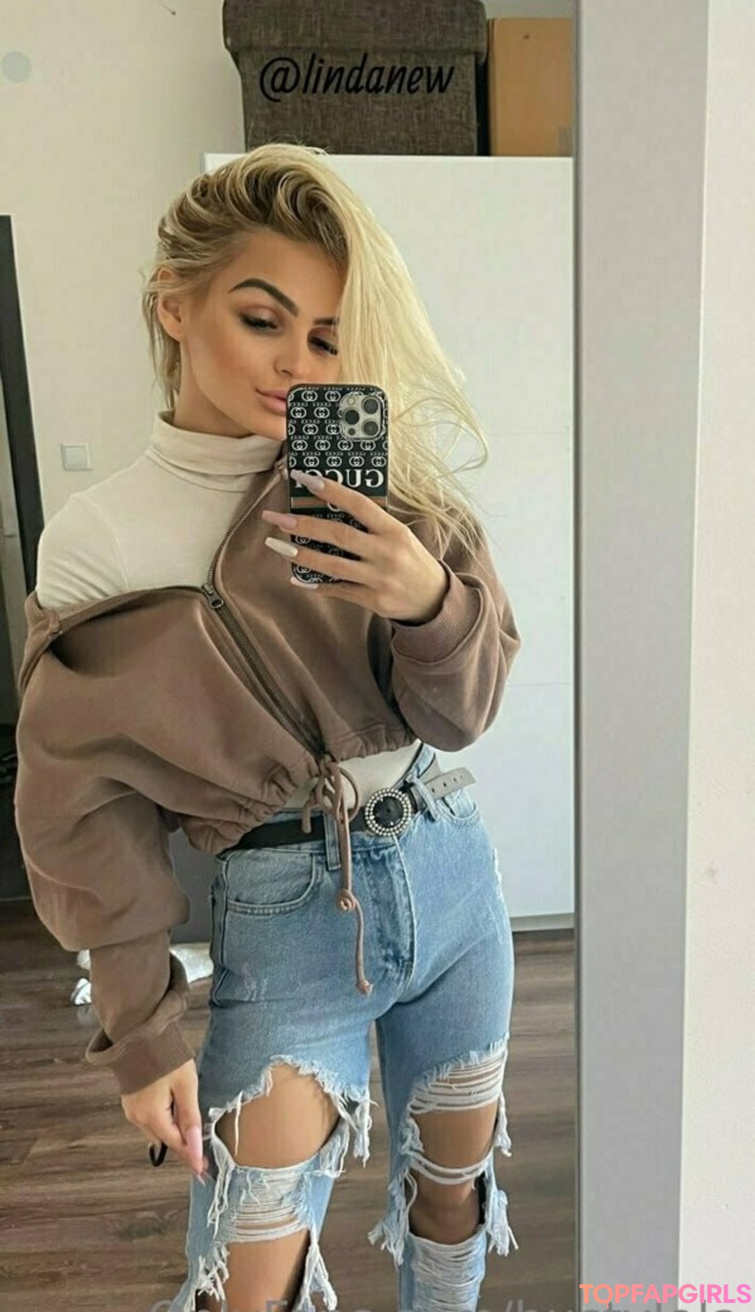 bustylola profile image