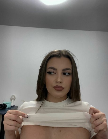 biee 20 xxx actress pics