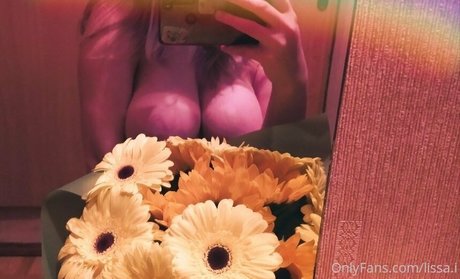 Lissaviip exclusive model galleries